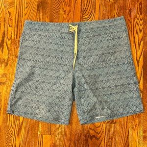Faherty Classic Board Short Ocean Breeze Navy 35”